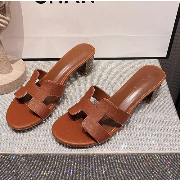 H brown heel sandals - Picture 3 of 7